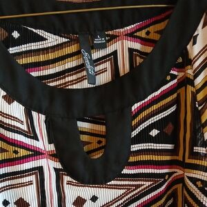 Essentials Multicolor Pleated Top